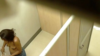 Cutie fingrar svensk amatör sexfilm hennes håriga håriga