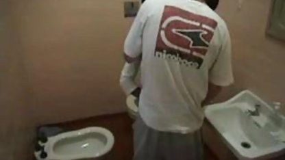 Erotisk porrfilm med en svensk amator porr vacker mulatt