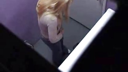 Han svensk amatör porr video polerade en kuk av en spricka av en giltig rysk bix medan hon sov