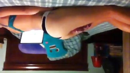 Tik orgasmer kraftfullt från dubbel penetration amatörsex svensk