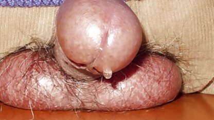I svensk amatör sex video stället för reparation, smetade tik och hällde färger i hennes vagina