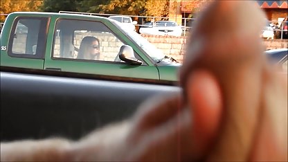 Barn svensk amatör sex video i bodysuit ägnar sig åt hemmapön från 1 person