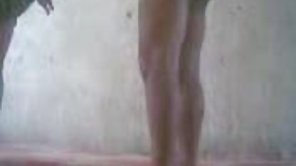 Sexig svenska porramatörer busty milf gav en vuxen man