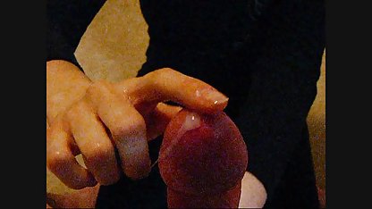 BDSM-aktivisten är svensk porrfilm amatör redo att lära vackra flickor i latex sina kunskaper