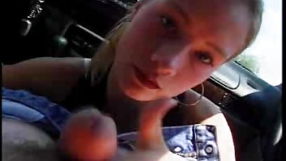 Carrie utförde passionerat en utmärkt avsugning med ett djup hals svenska amatörporrbilder