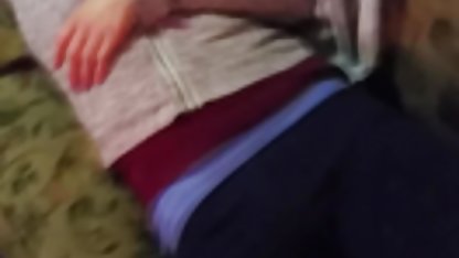 Anthony med långa smala ben smeker fitta svensk amatörsex