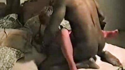 Två kycklingar på ett pyjamasparti svensk amatör milf som gick med en kille