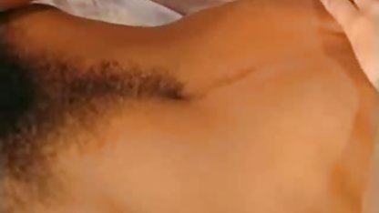 Flickan band med ett rep och svenska amatör sexfilmer onanerar fitten