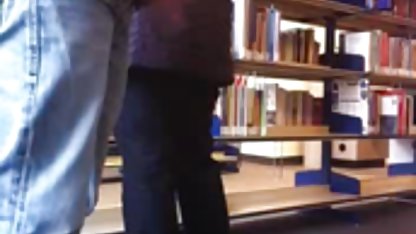 Uppblåst följeslagare gabbade en straponrem och knullade en lass gratis svensk amatörsex i anus
