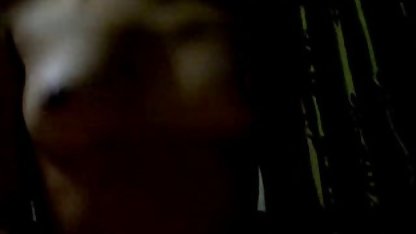 Klassiskt romantiskt sex med en ung brud av svensk amatör porrfilm levande ljus