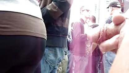 Den svarta mannen blåste svensk amatör milf baby Lucy i sina vita hål